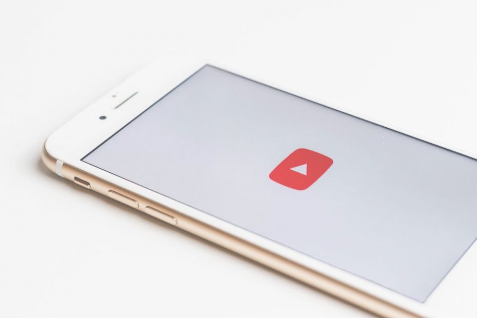12 Binge-Worthy YouTube Channels To Become More Successful Image