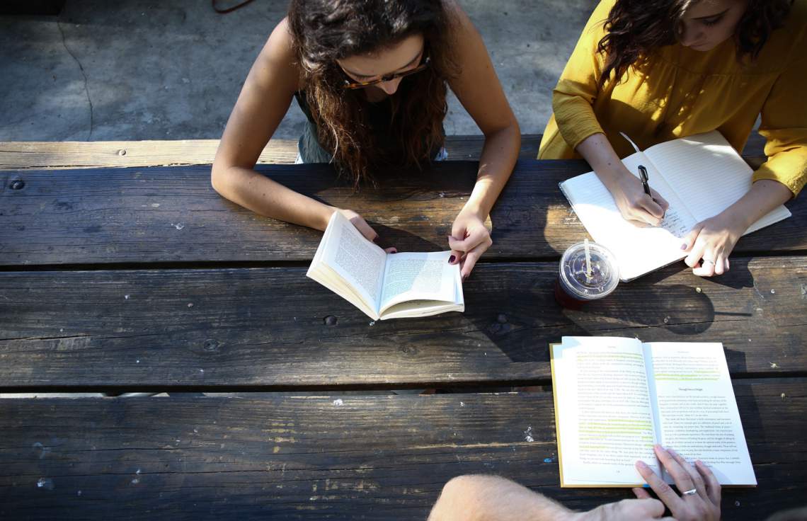 7 Leadership Books Every Good Manager Should Read Image