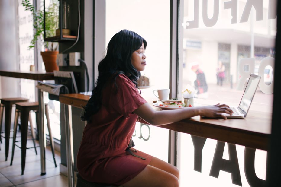 How To Market Your E-Commerce Shop (A Beginner’s Guide) Image