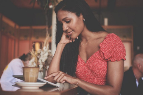 10 Weekend Jobs to Boost Your Bank Account (Without Burning You Out) | Career Contessa