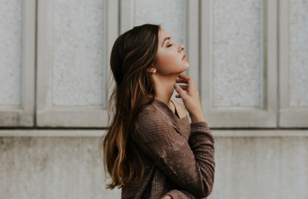 How to Manifest Your Dreams (No Crystals Necessary) 