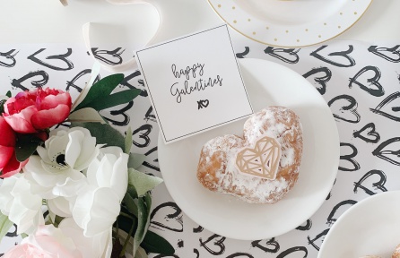 13 Ways to Treat Your Galentine This Year 13 Ways to Treat Your Galentine This Year