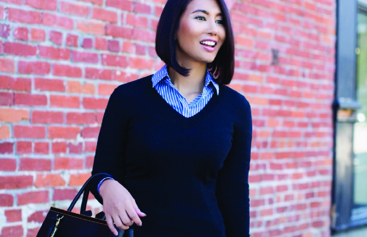 10 Ways to Stand Out in The Workplace with The Ambitionista